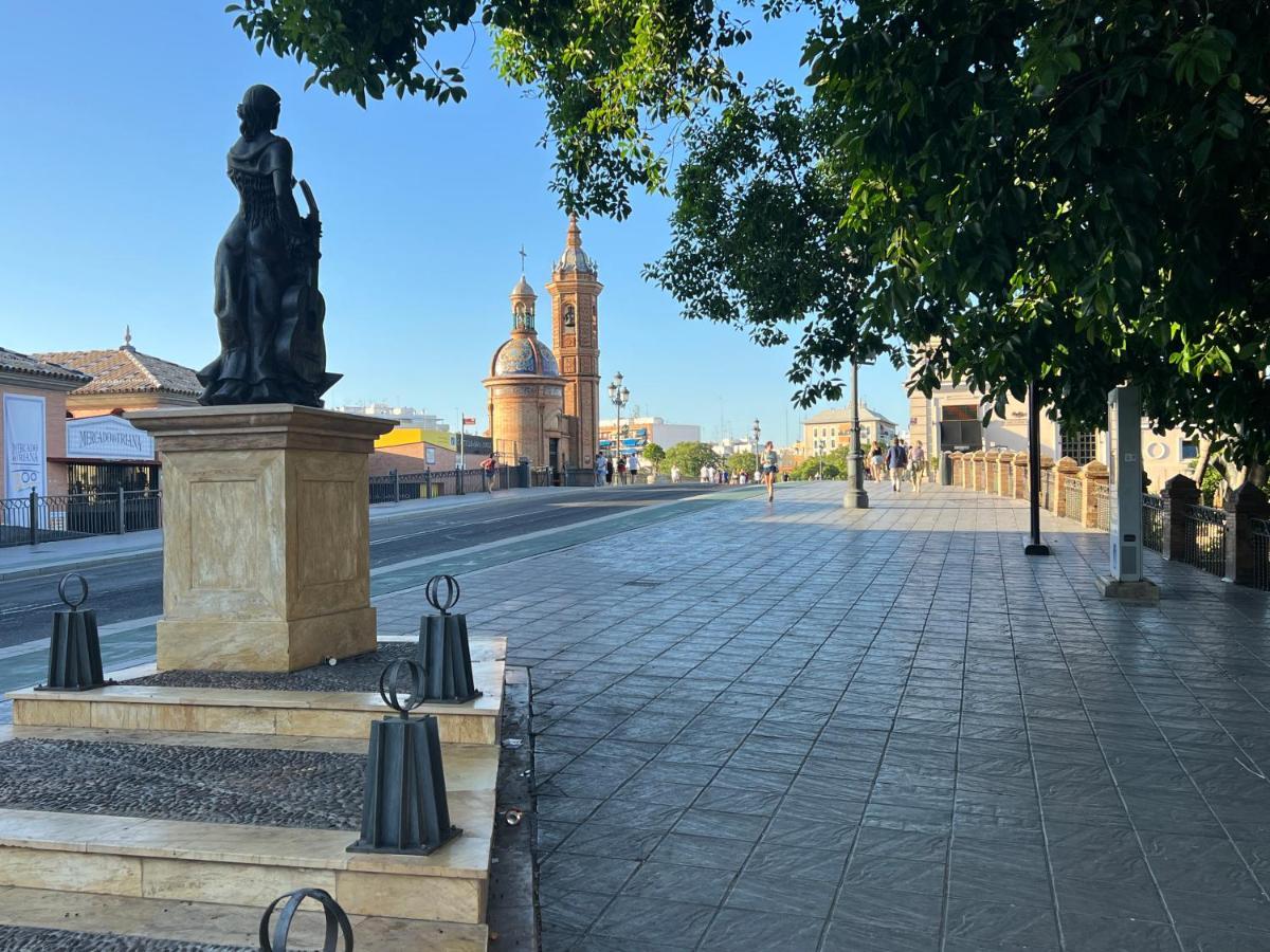 Apartamento Triana Con Vistas - Aloha Sevilla Kültér fotó